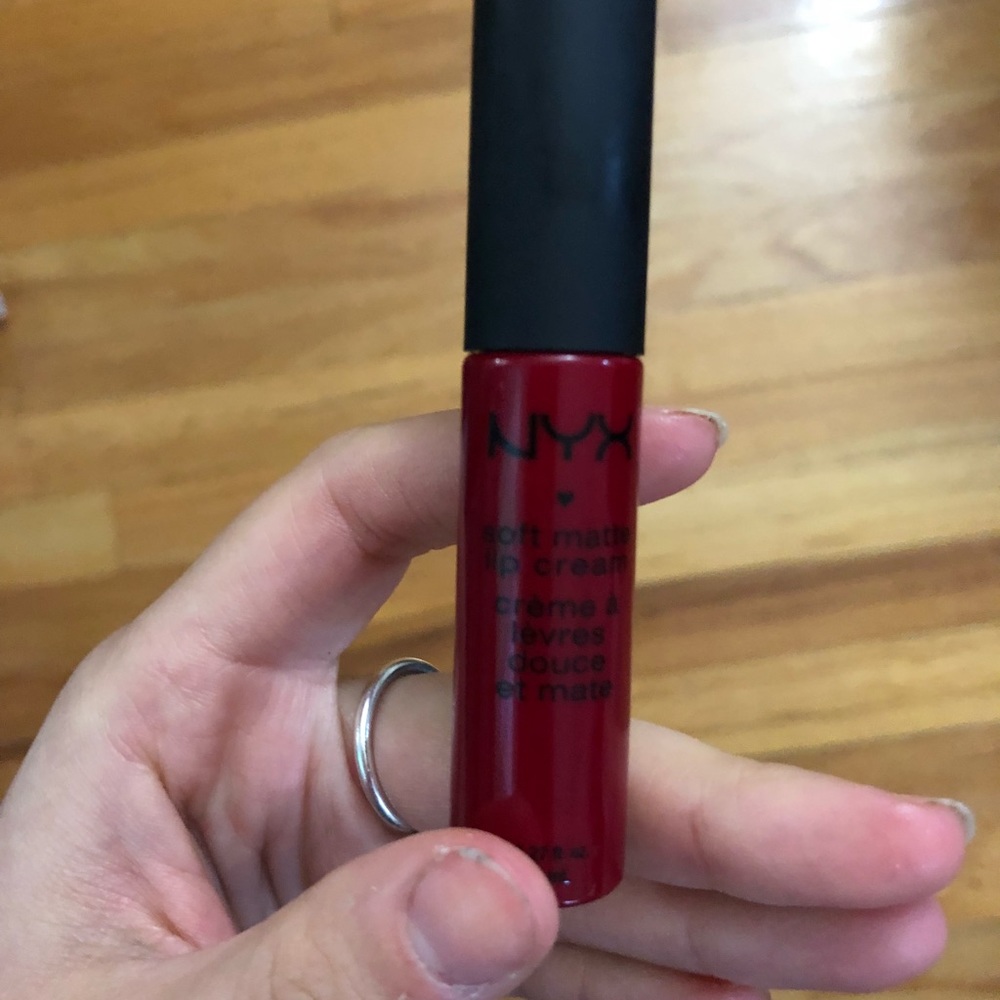 NYX Liquid lipstick in Monte Carlo